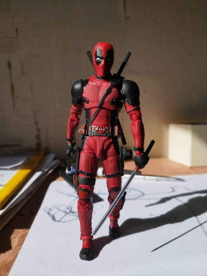 Deadpool And Marvel Legends Wolverine set