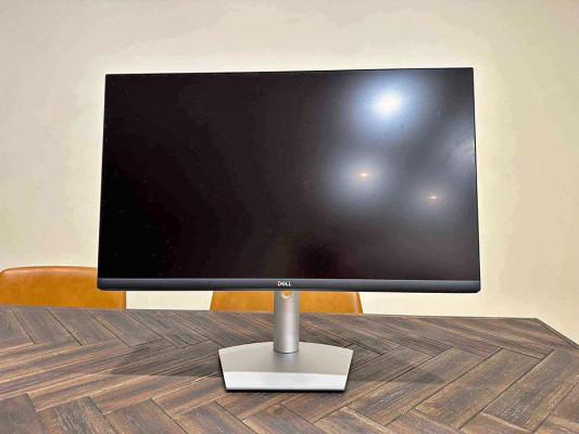 Dell 27" 4K UHD Frameless Monitor