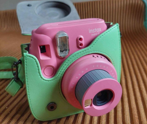 INSTAX MINI9 WITH BAG