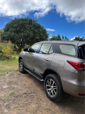 2016 Toyota fortuner