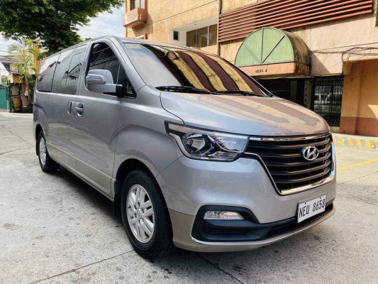 2019 Hyundai starex gold