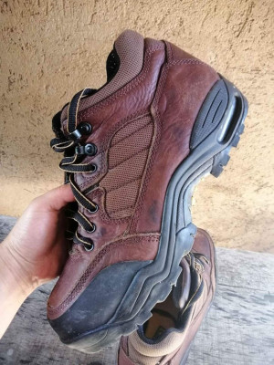 DAKOTA PROTECTIVE FOOTWEAR SIZE: 10.5