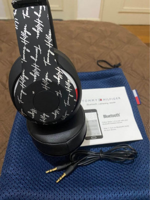 Original tommy hilfiger bluetooth headphones