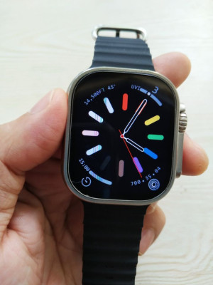 Hello Watch 2 (Apple Watch Ultra Clone)