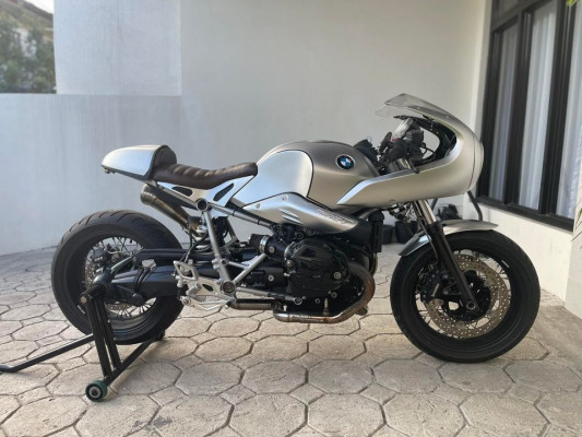 2020 BMW r series