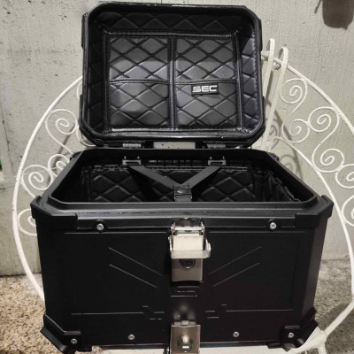 Sec Top Box Black Sparrow