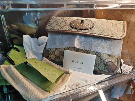 Gucci GG supreme neo vintage belt bag