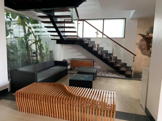 BEACH HOUSE FOR SALE