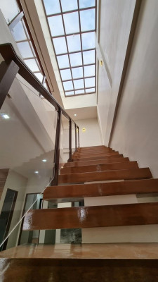 HOUSE AND LOT FOR SALE