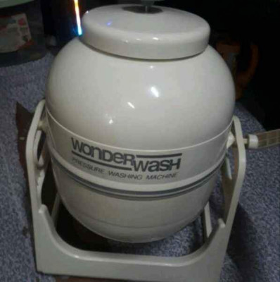 Manual pressure washing machine