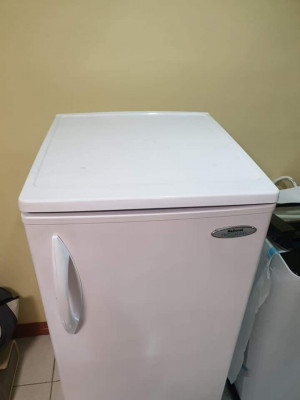 National Refrigerator 6cubic ft