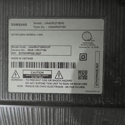 Samsung UA43RU7100 4K UHD Smart LED TV