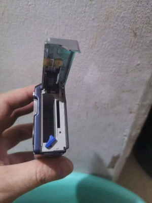 Cyber shot Sony Digicam with battery kasama