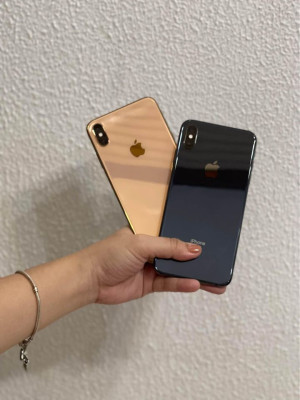 iPhone XS on sale! 100% original! Factory unlocked!