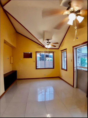 HOUSE & LOT FOR SALE