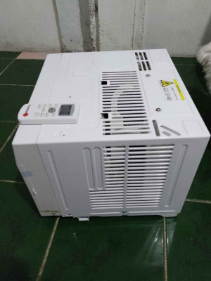 Window type inverter aircon