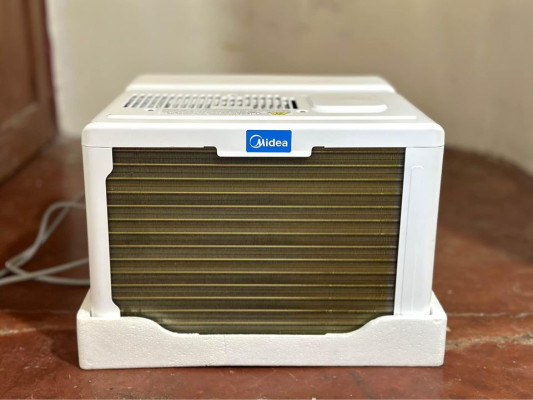 Midea Inverter Aircon 1.0HP