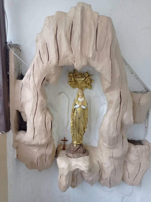 BUNGALOW HOUSE FOR SALE