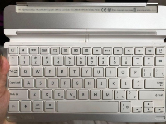 Belkin Fastfit Bluetooth Keyboard for 9.7"