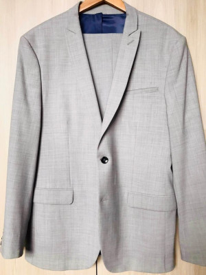 Zara Light Gray Suit