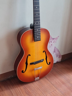EPIPHONE OLYMPIC Masterbilt GUITAR with Premium CASE