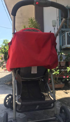 used Baby Stroller (Graco)