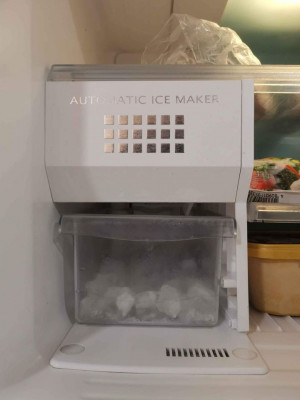 Toshiba Hybrid Refrigerator / Freezer (Non-Inverter) GR-YG55PDA