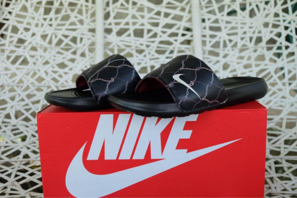 Nike Victori One Printed Slides