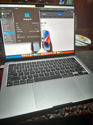 MacBook Air m2 8GB 256gb