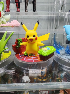 Blokees Pokémon Charmander, Sprigatito, Eevee, Riolu, Psyduck & Pikachu