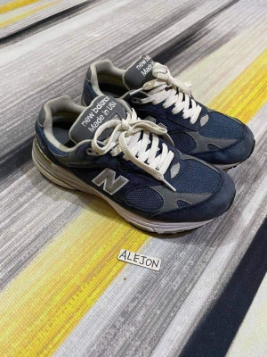 NEW BALANCE 993 BLUE SNEAKERS