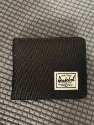 BrandNew Herschel Black Wallet For Sale