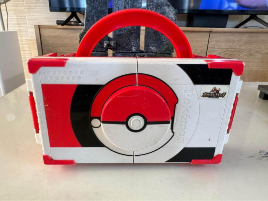 Pokemon Tretta Chips and Case