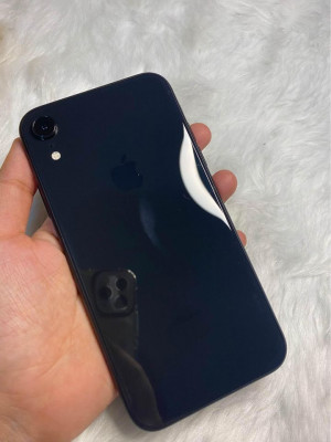 IPHONE XR 64GB