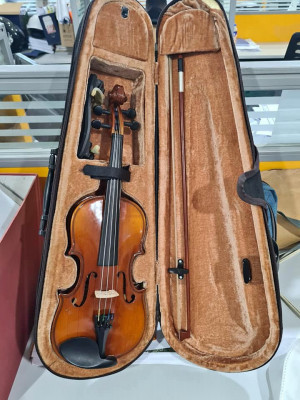 Brillant 1/4 violin