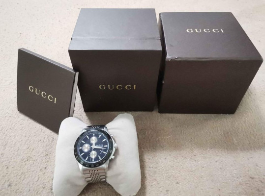 CHRONOGRAPH GUCCI WATCH