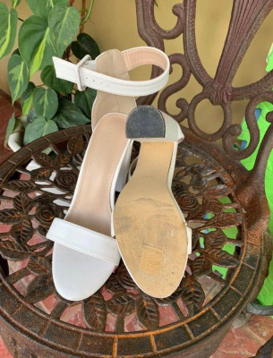 Shein white chunky platform two strap sandals heels
