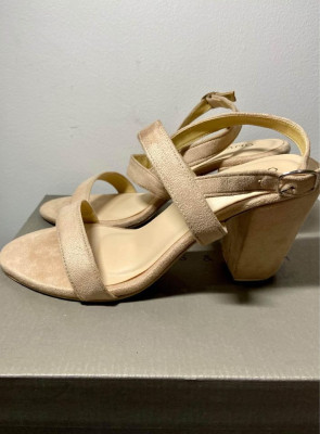 Olivia Manila Beige heels