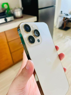 iPhone XR 64GB MODIFIED TO iPhone 13 Pro Openline