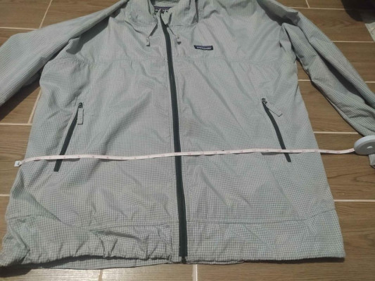 Patagonia windbreaker jacket