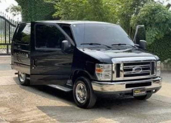 Ford E-150