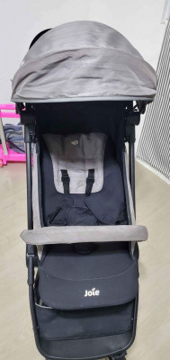 JOIE STROLLER