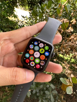 Apple Watch SE 44mm