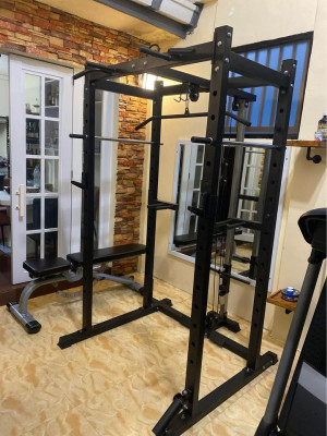 Multi purpose squat machine rack,plus adjustable bench press,