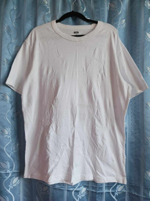 Authentic Uniqlo Plain Tee