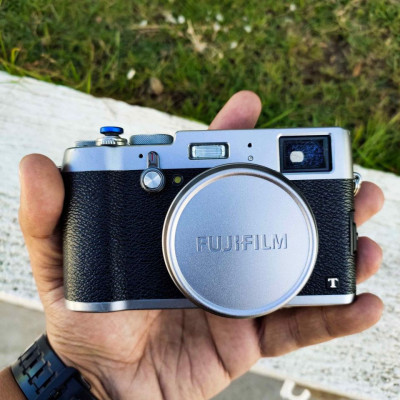 Fujifilm X100T (Like new) (16k SC Only)