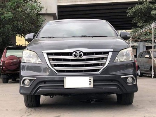 2015 Toyota Innova 2.0 Gas V A/T