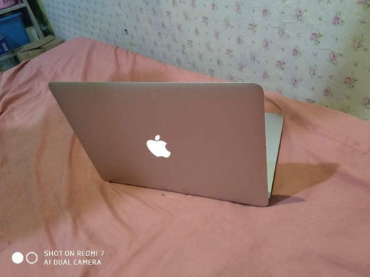 MacBook air 2017 1.8GHz 8gb Ram /13inch. Php: 25,000 free delivery