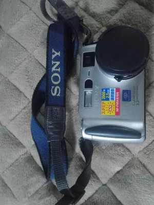 Sony digital still camera disc-s70