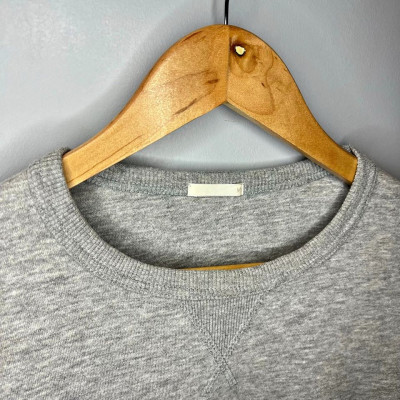 GU by Uniqlo Crew Neck Pullover Sweatshirt Long Sleeve T-Shirt
